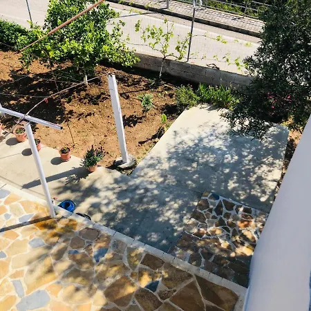 Village Hotel Himare